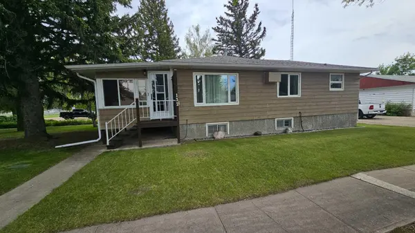 132 5 AVE NE, Milk River, AB T0K 1M0