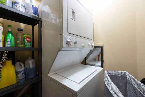 10217 Queen ST #202, Fort Mcmurray, AB T9H 5S5