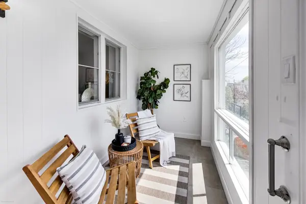 145 Hillingdon AVE, Toronto E02, ON M4C 3J1