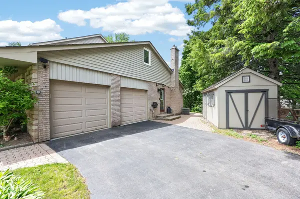 8 Grant CT, East Gwillimbury, ON L0G 1R0