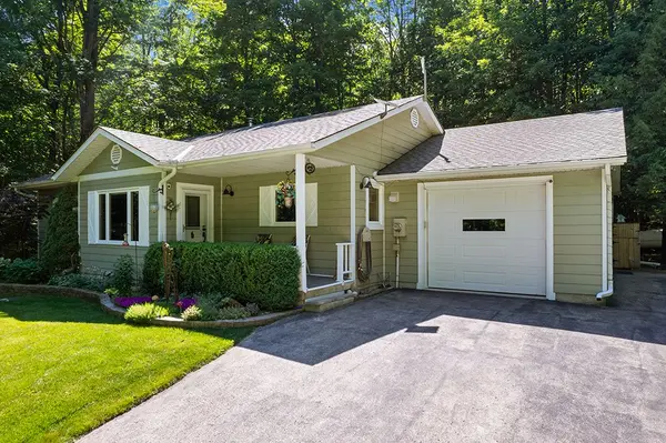 24 Shore DR, South Bruce Peninsula, ON N0H 1A0