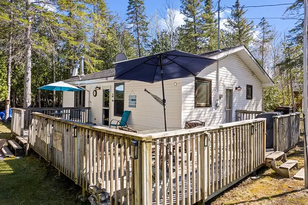26 THOMPSON AVE, Native Leased Lands, ON N0H 2L0