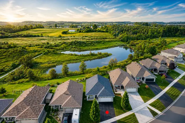 1453 Ireland DR, Peterborough, ON K9K 0A4