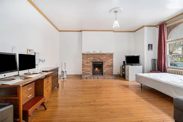14 Somerset ST W, Ottawa Centre, ON K2P 0H4