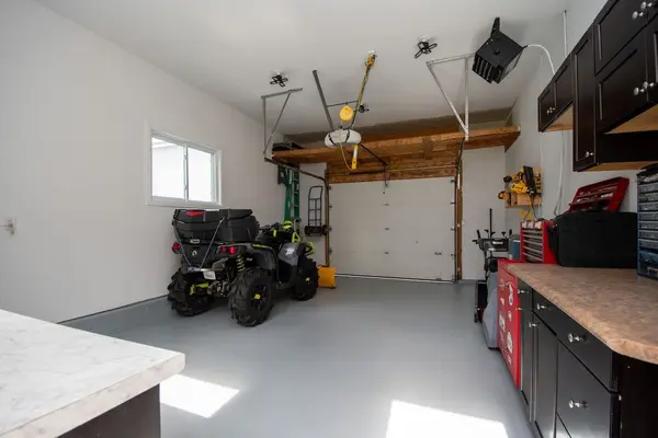 3 Matilda DR, Kawartha Lakes, ON K0L 2W0