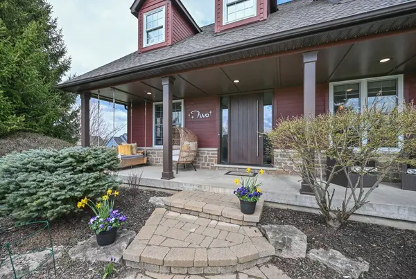 2 Island Lake RD, Mono, ON L9W 5K6
