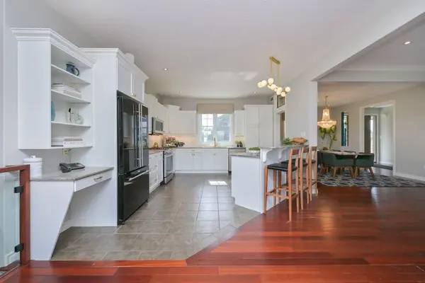 2 Island Lake RD, Mono, ON L9W 5K6