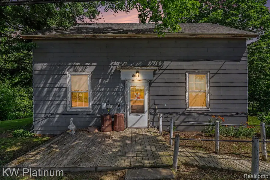 5918 Jeddo RD, Grant Township, MI 48032