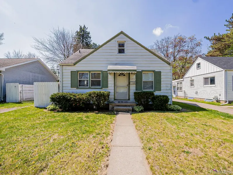 13957 San Jose AVE, Redford Charter Township, MI 48239