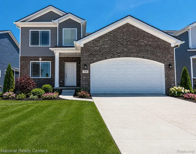 53182 Woodland MDWS, Chesterfield Township, MI 48047