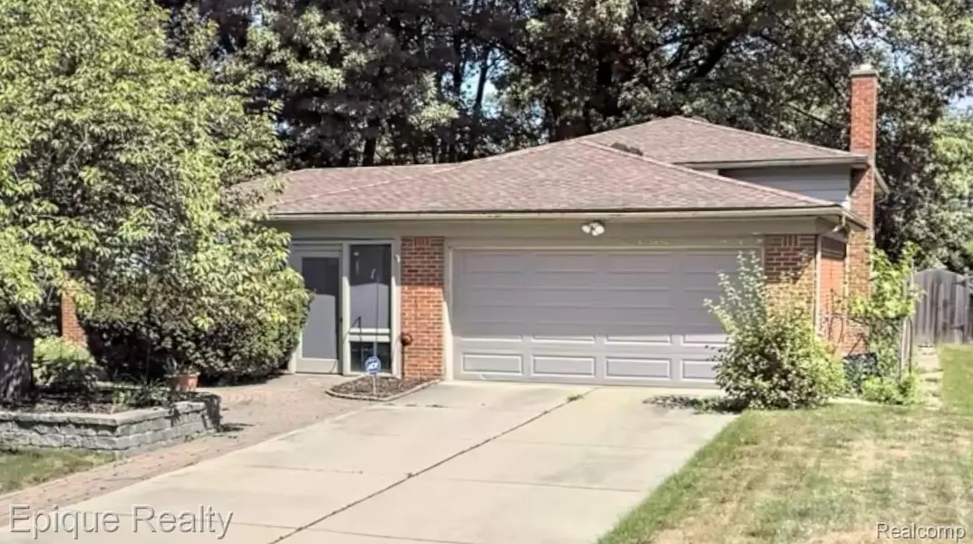 21810 Winchester ST, Southfield, MI 48076
