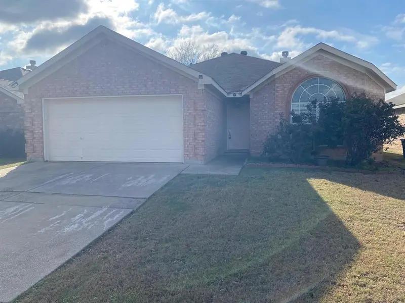 1308 Sierra Blanca Drive, Fort Worth, TX 76028