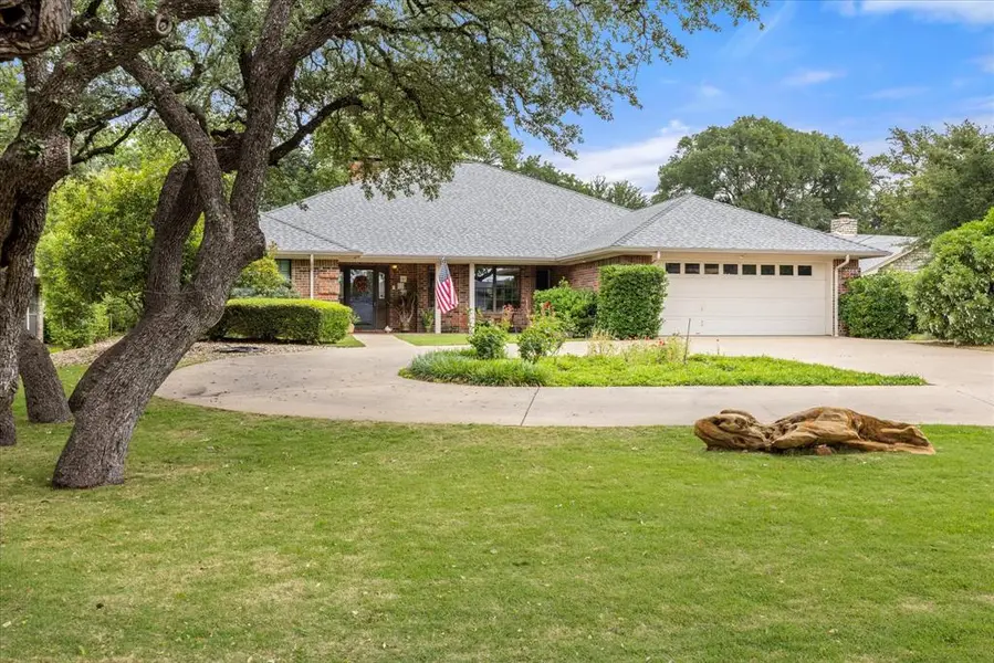 3808 Fairway Drive, Granbury, TX 76049