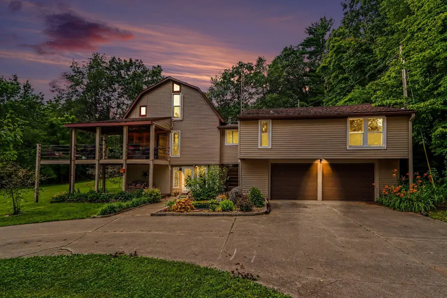 55942 Day RD, Flowerfield Twp, MI 49067