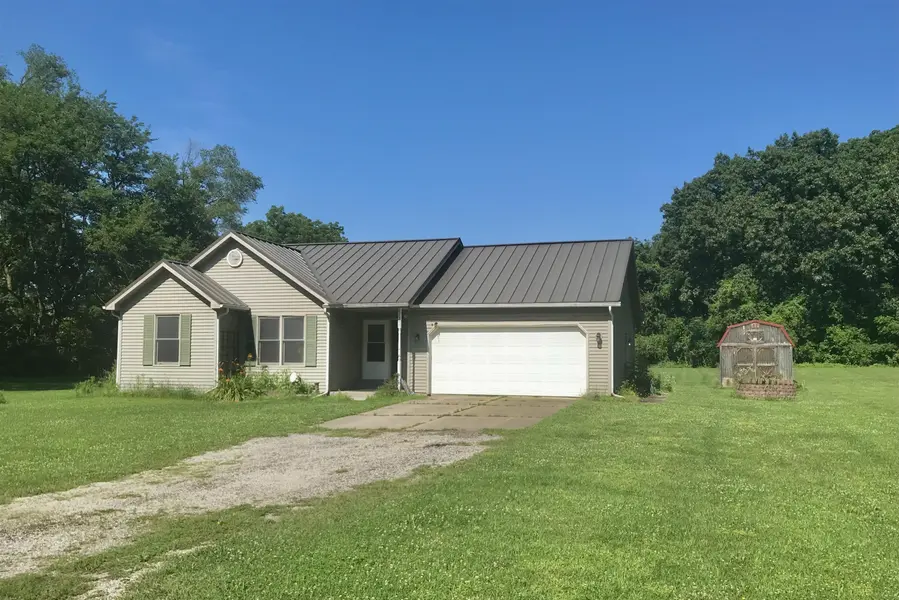 11348 Riverside DR, Mottville Twp, MI 49099