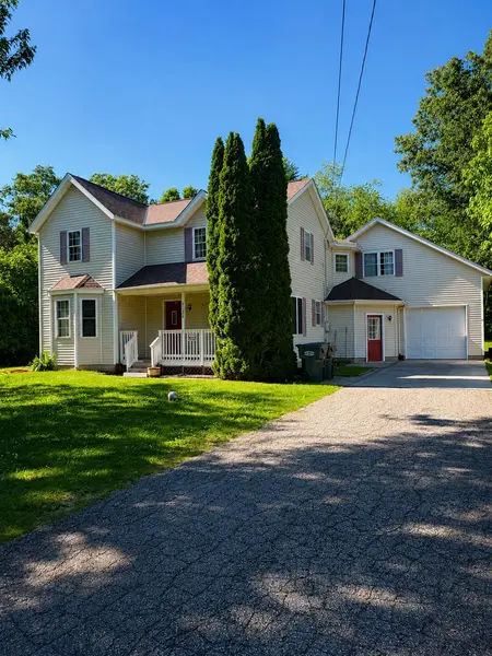9050 Almena DR, Oshtemo Twp, MI 49009