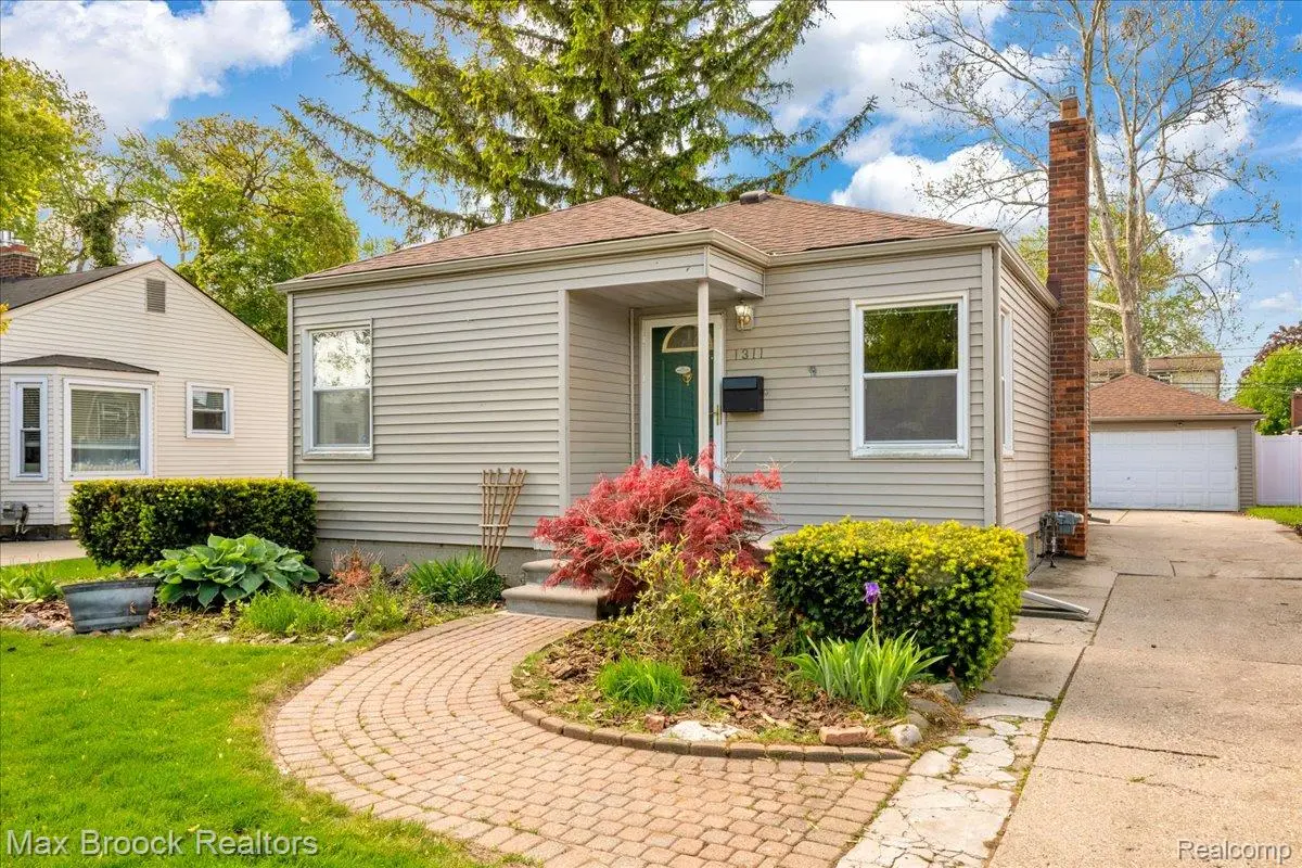 1311 Harvard RD, Berkley, MI 48072