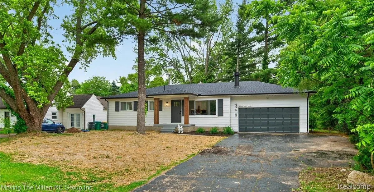 49515 W Huron River DR, Van Buren Charter Township, MI 48111