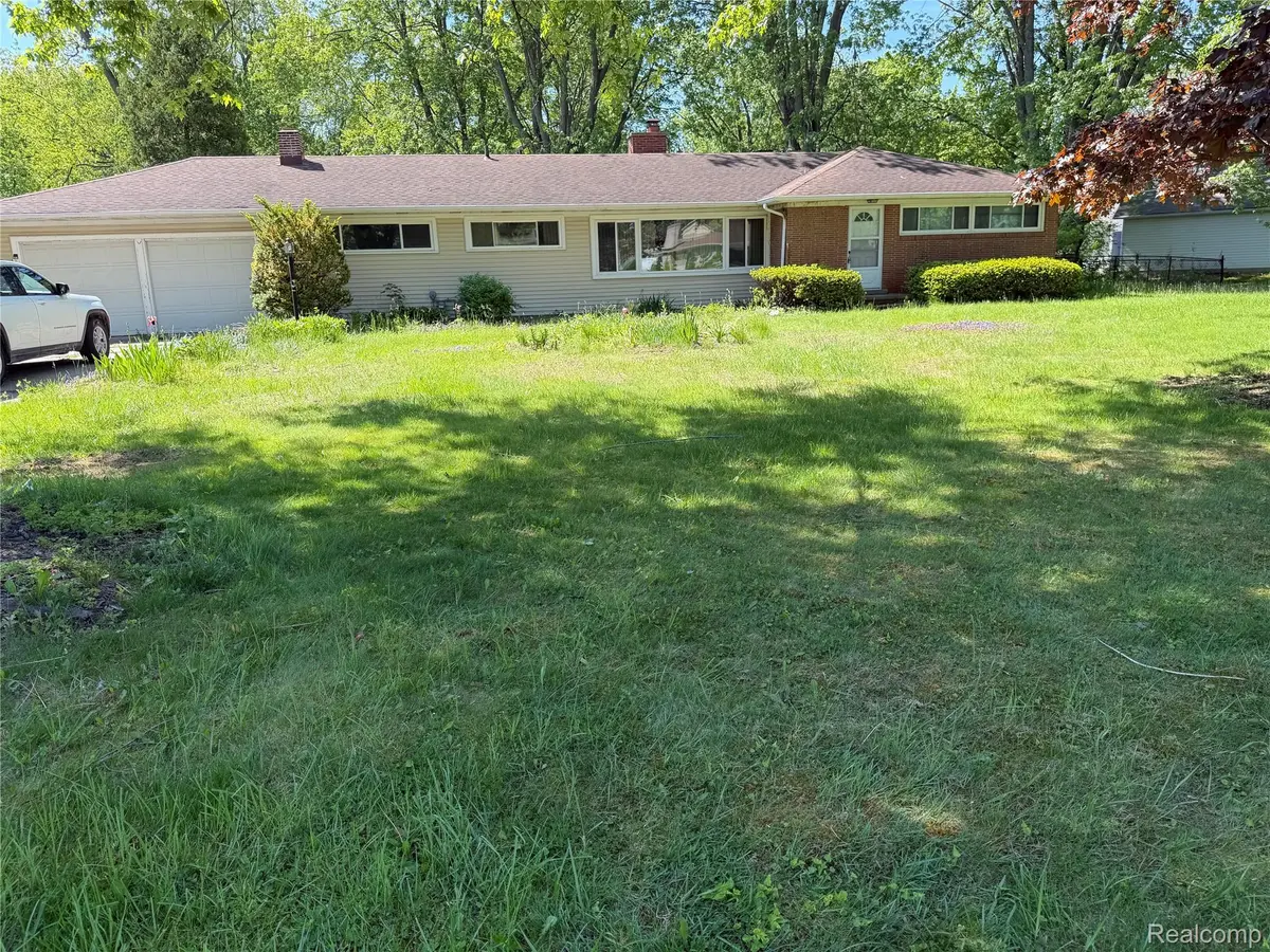 455 6th ST, Marysville, MI 48040