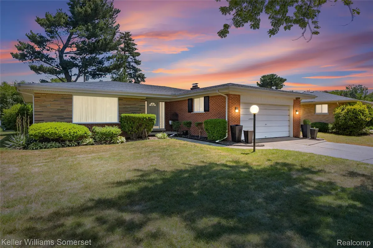14154 Fenton, Redford Charter Township, MI 48239