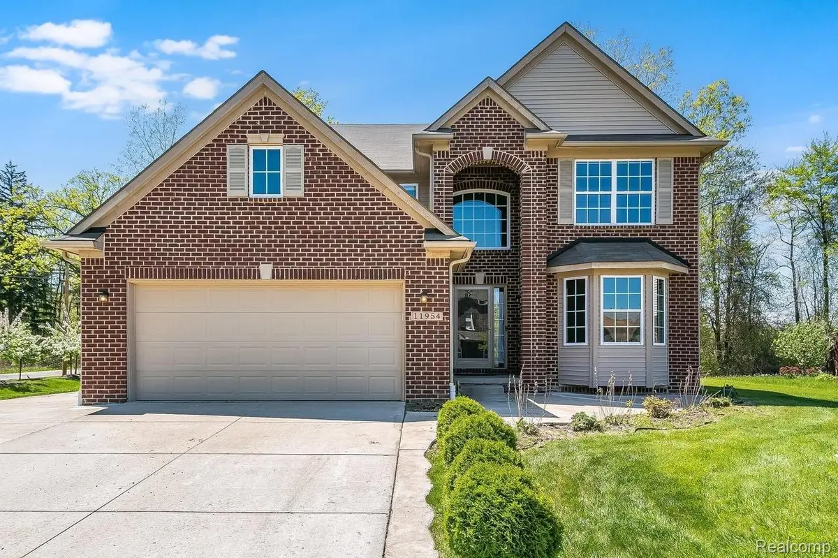 11954 Golfcrest DR, Taylor, MI 48180