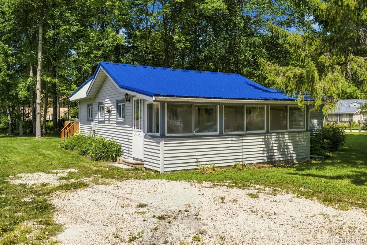 7496 Forest DR, Worth Township, MI 48450