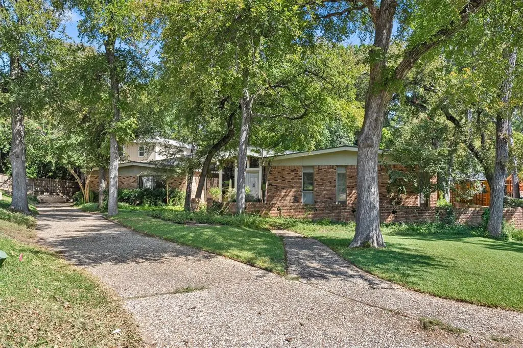 10706 Royal Park Drive, Dallas, TX 75230