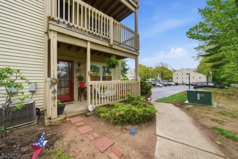 3 Juniper Ct #123, Clifton City, NJ 07014