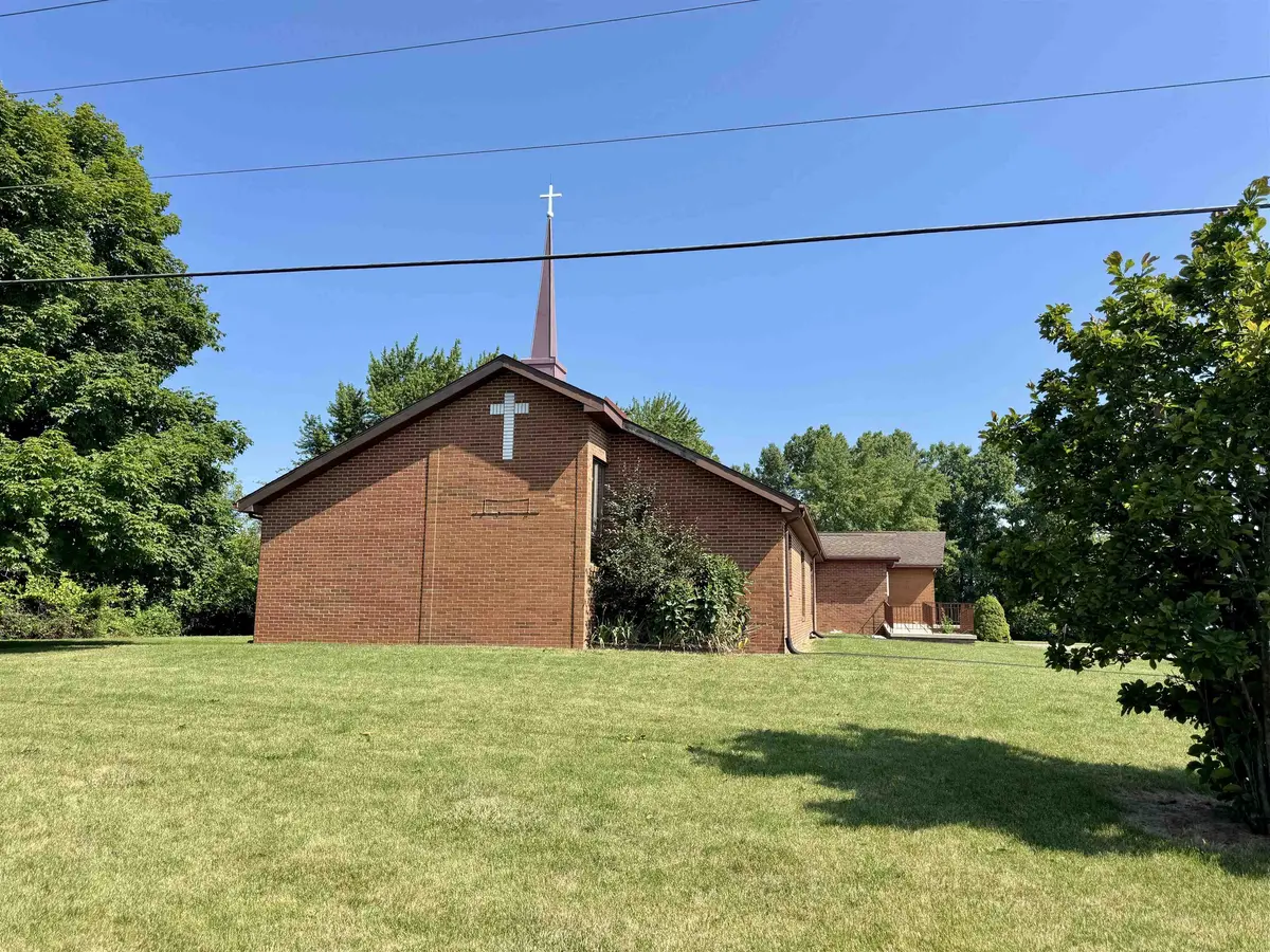 2062 W Oregon ST, Mayfield Twp, MI 48446