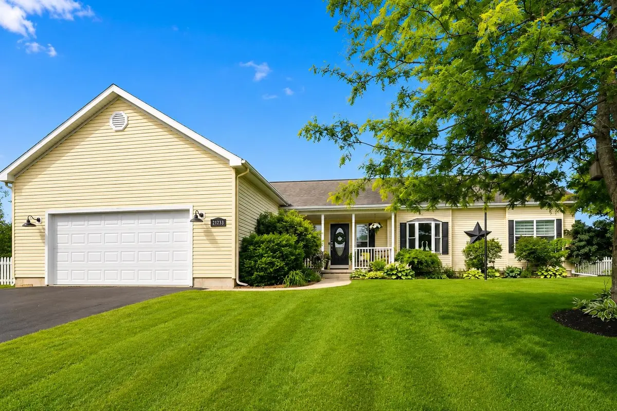 21233 Forest TRL, Green Twp, MI 49307