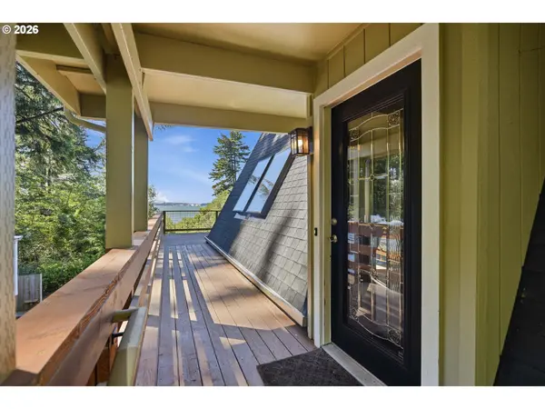 65578 E BAY RD, North Bend, OR 97459