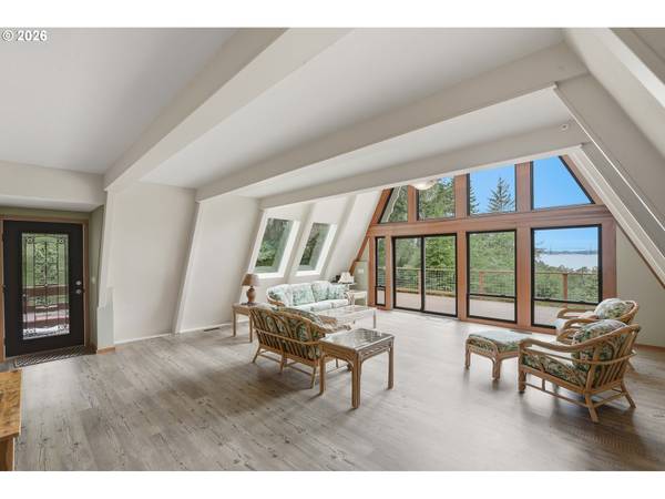 65578 E BAY RD, North Bend, OR 97459
