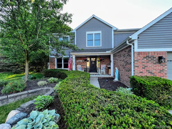 9158 Trillium LN, Plymouth Charter Township, MI 48170