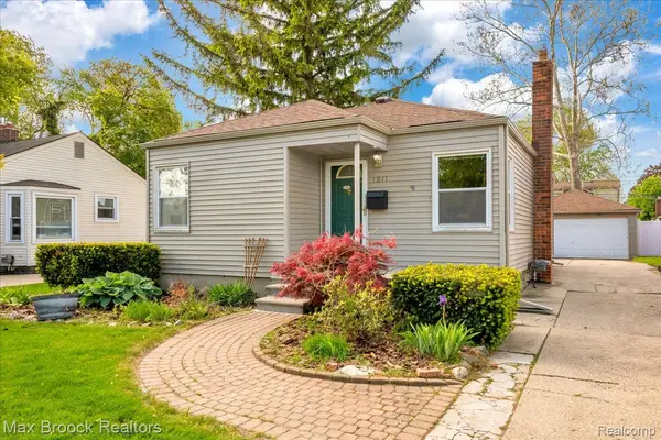 1311 Harvard RD,  Berkley,  MI 48072
