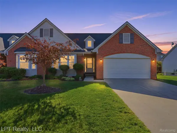 7035 Iris CT, Grand Blanc Charter Township, MI 48439