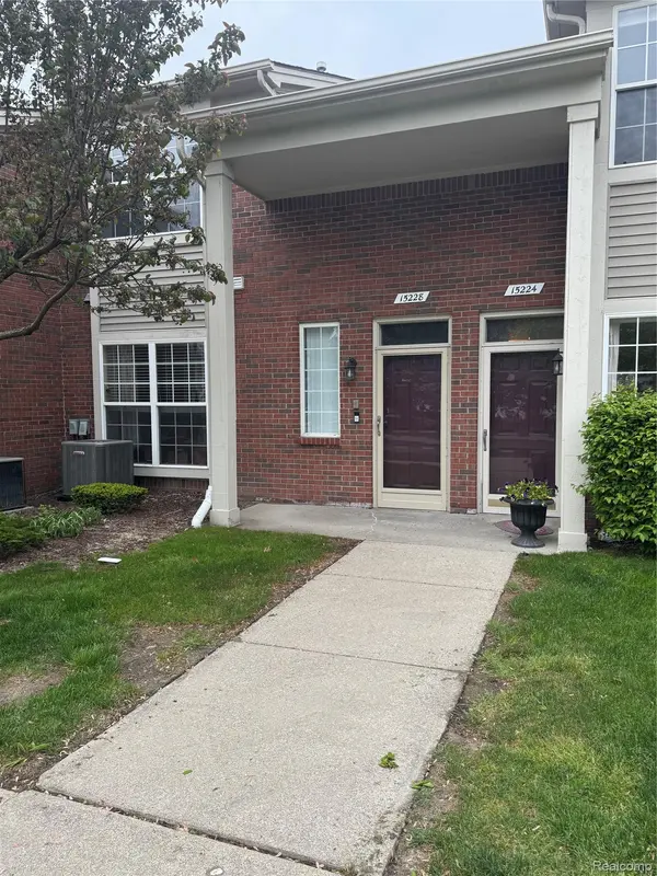 15228 Yale DR #257, Clinton Charter Township, MI 48038