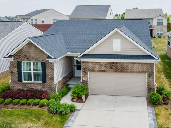 1233 Lark, Orion Charter Township, MI 48360