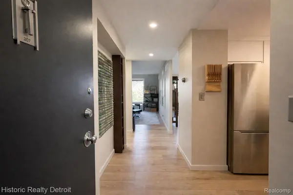 1300 E Lafayette ST E #307, Detroit, MI 48207