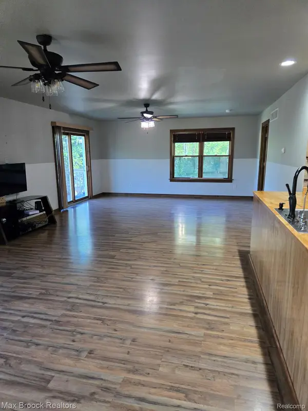 265 Huron Forest DR, Mentor Township, MI 48647