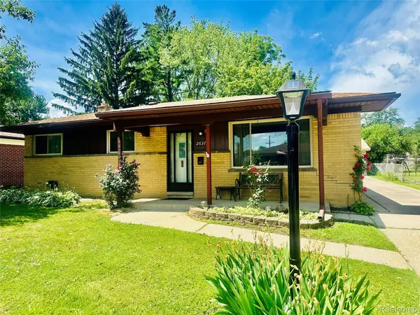 26373 Curie AVE, Warren, MI 48091