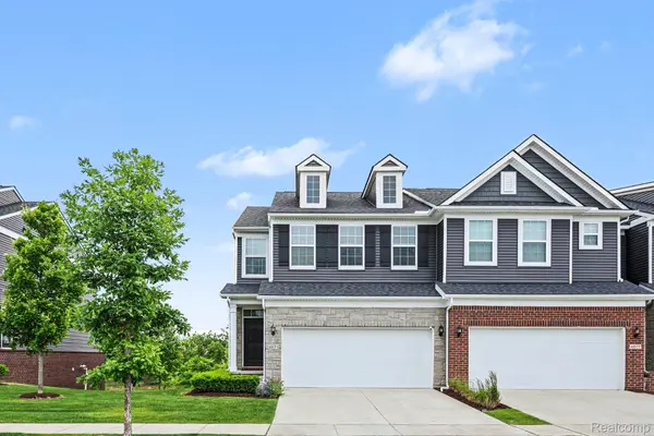 4871 Broomfield WAY, Orion Charter Township, MI 48359