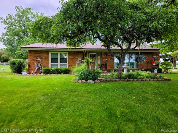 11232 Yale RD, Yale, MI 48097