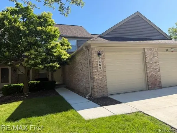 3865 Hunters Way CT, Canton Charter Township, MI 48188