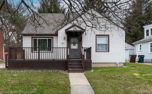 1521 Victor AVE, Lansing, MI 48910