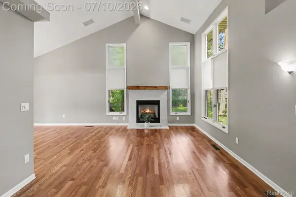 2460 Livernois DR, Oceola Township, MI 48843