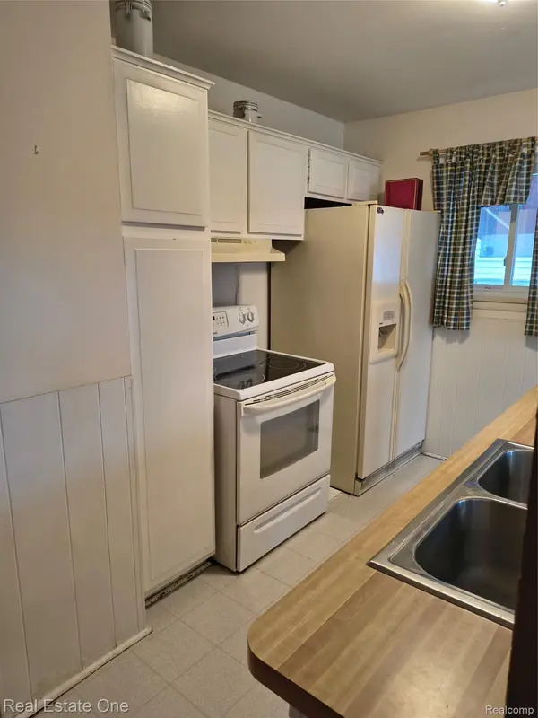 30866 Middlebury ST, Westland, MI 48186
