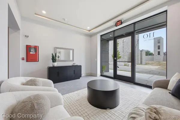 110 Austin AVE #204, Royal Oak, MI 48067