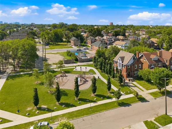 1945 Atkinson ST, Detroit, MI 48206