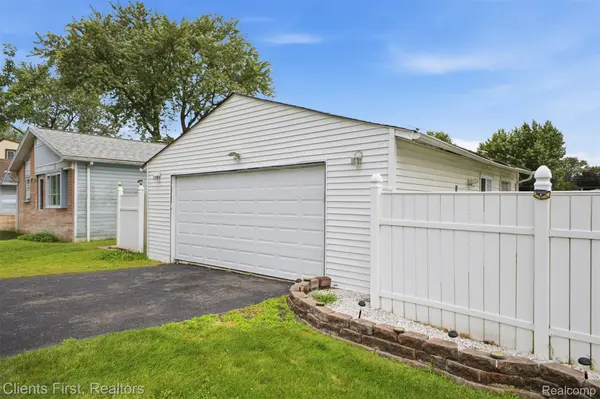 15182 Cooper ST, Taylor, MI 48180