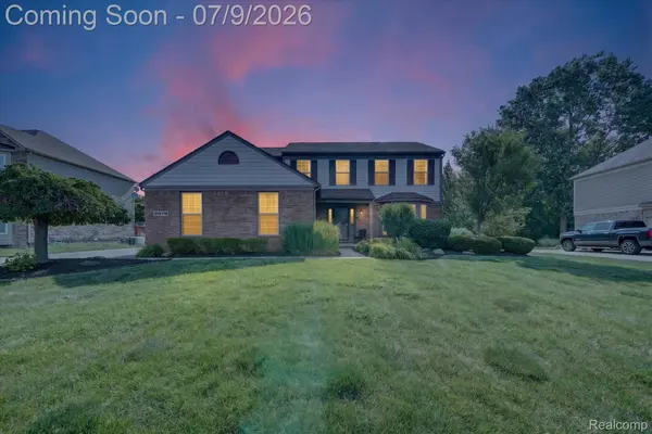 2619 N Woods BLVD, Canton Charter Township, MI 48188
